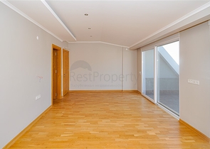 Пентхаус для большой семьи с шикарным видом на море и горы