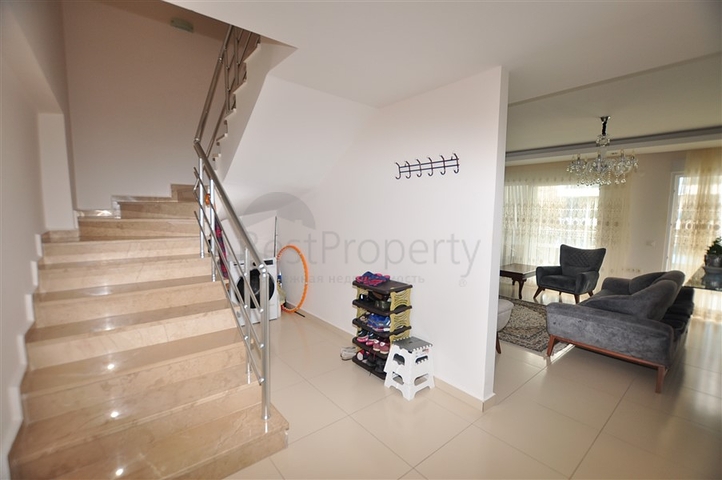 Двухэтажная квартира 2+1 в комплексе с богатой инфраструктурой