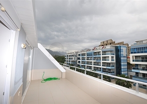 Двухэтажная квартира 2+1 в комплексе с богатой инфраструктурой