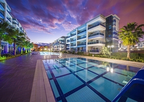 Двухэтажная квартира 2+1 в комплексе с богатой инфраструктурой