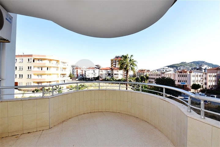 Меблированная квартира 2+1 в центре Алании