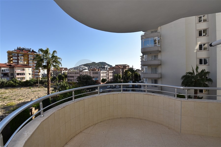 Меблированная квартира 2+1 в центре Алании