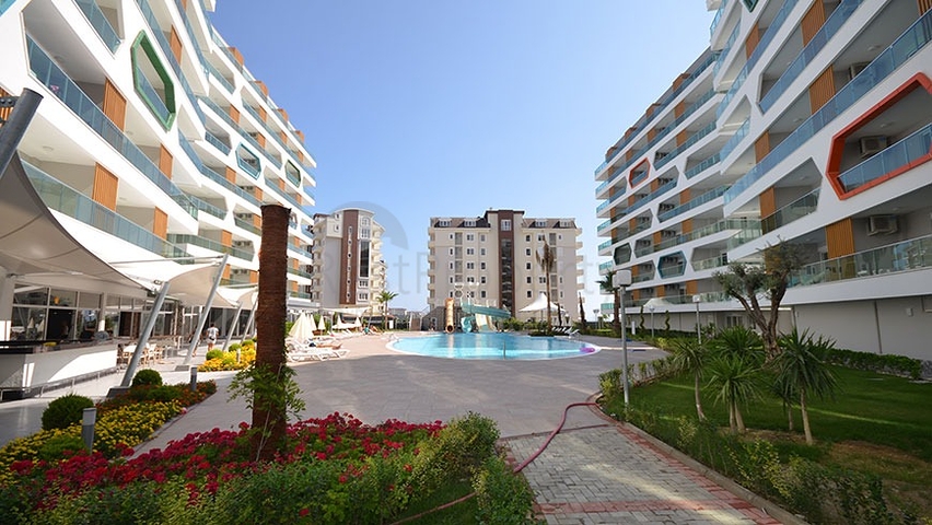 Пентхаус планировкой 2+1 с видом на море в районе Авсаллар 