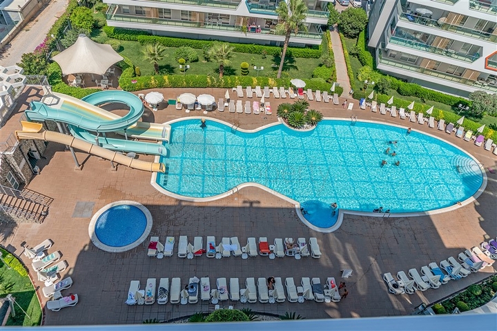 Пентхаус планировкой 2+1 с видом на море в районе Авсаллар 