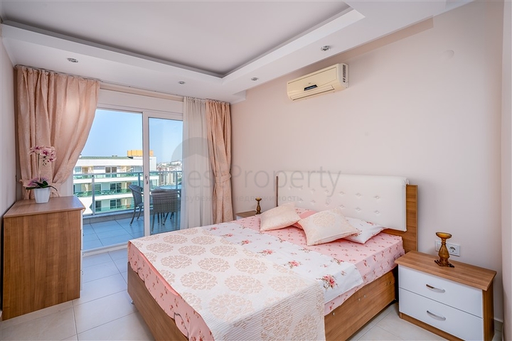 Пентхаус планировкой 2+1 с видом на море в районе Авсаллар 