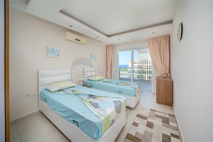 Пентхаус планировкой 2+1 с видом на море в районе Авсаллар 