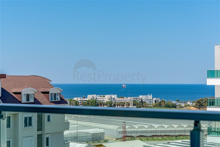 Пентхаус планировкой 2+1 с видом на море в районе Авсаллар 