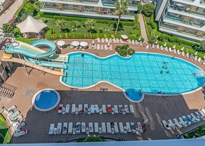 Пентхаус планировкой 2+1 с видом на море в районе Авсаллар 