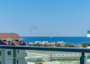 Пентхаус планировкой 2+1 с видом на море в районе Авсаллар 