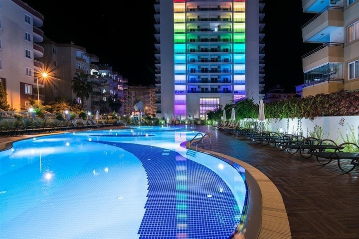 Квартира 2+1 в комплексе люкс сегмента с фронтальным видом на море 