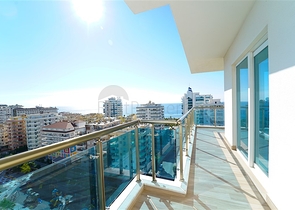 Квартира 2+1 в комплексе люкс сегмента с фронтальным видом на море 