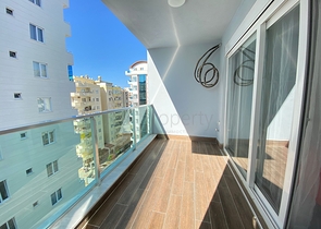 Стильная меблированная квартира в районе Махмутлар