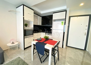 Стильная меблированная квартира в районе Махмутлар