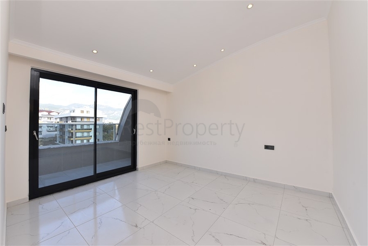 Пентхаус планировкой 2+1 в районе Оба