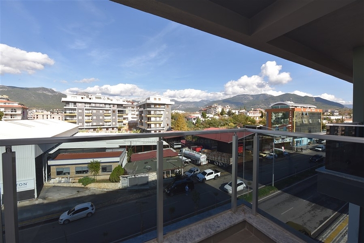 Пентхаус планировкой 2+1 в районе Оба