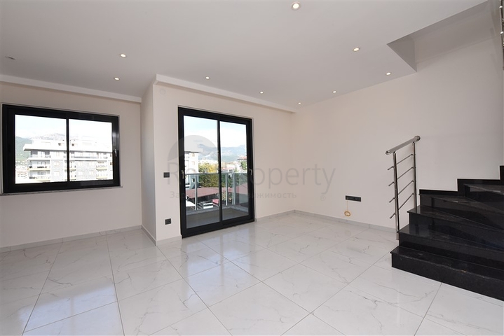 Пентхаус планировкой 2+1 в районе Оба