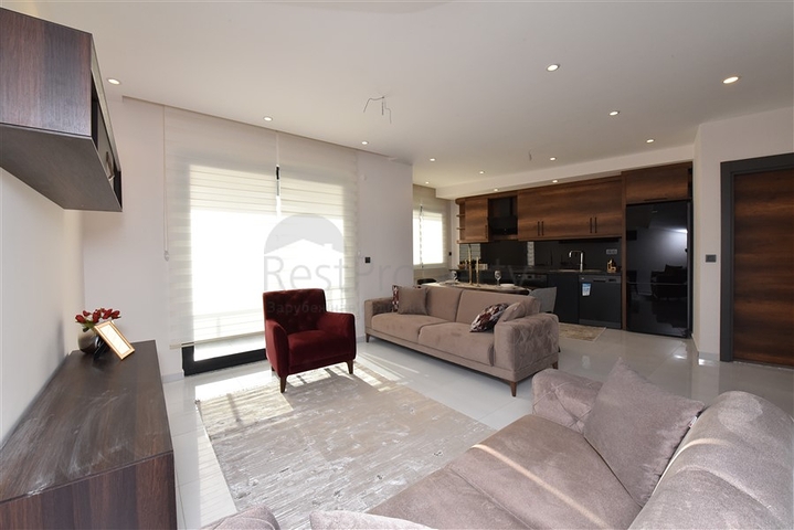 Пентхаус 2+1 в комплексе с отельной инфраструктурой в районе Махмутлар