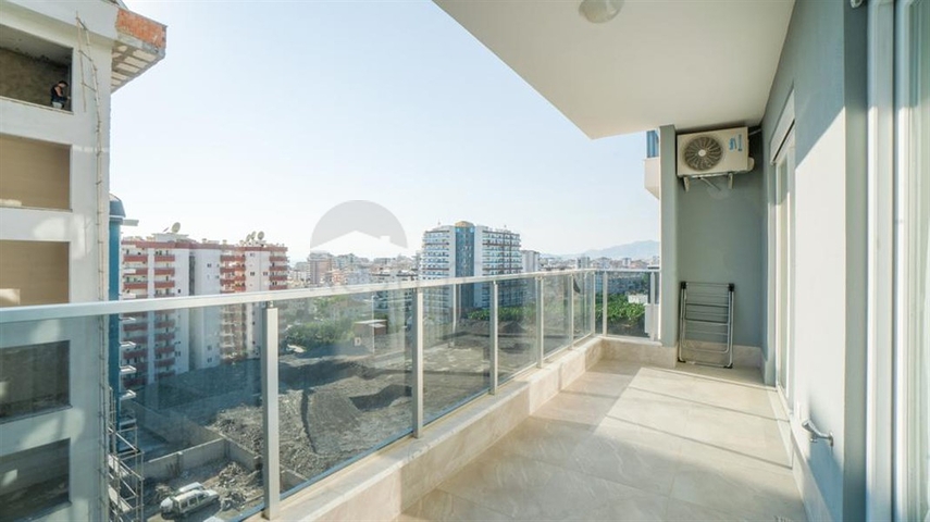 Меблированная двухкомнатная квартира в Махмутларе