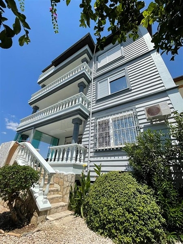 Дуплекс 3+1 с мебелью 