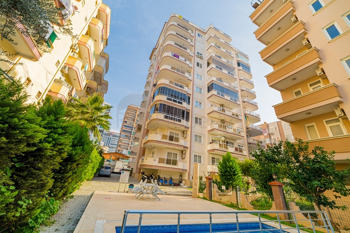 На продажу представлена двухкомнатная квартира в районе Махмутлар