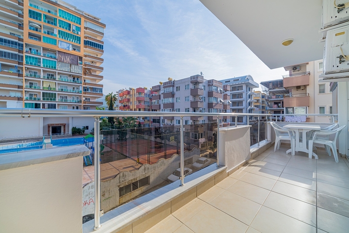 На продажу представлена двухкомнатная квартира в районе Махмутлар