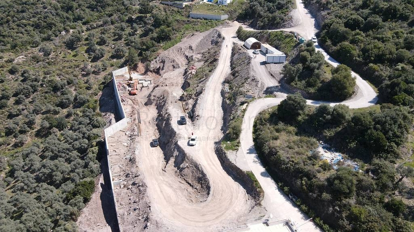 Прекрасная Жизнь в Полуострове с Уникальной Природой