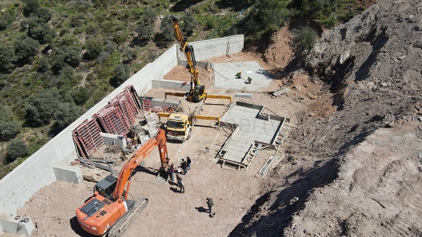 Прекрасная Жизнь в Полуострове с Уникальной Природой