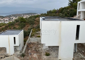 Прекрасная Жизнь в Полуострове с Уникальной Природой