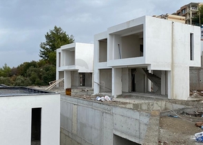 Прекрасная Жизнь в Полуострове с Уникальной Природой