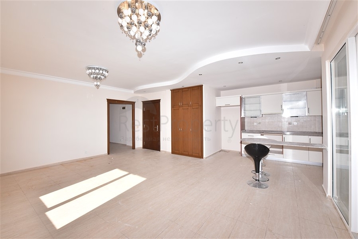 Трехкомнатная квартира в районе Тосмур