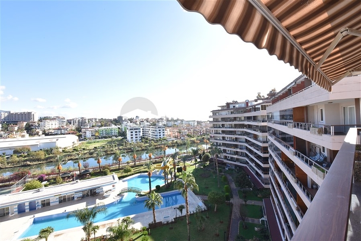 Трехкомнатная квартира в районе Тосмур