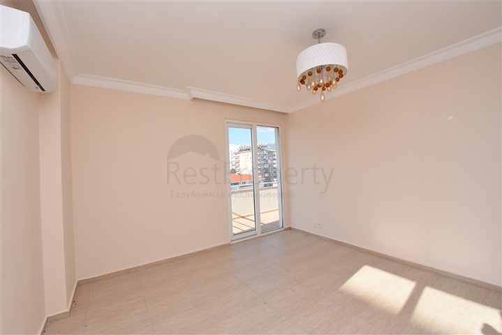 Трехкомнатная квартира в районе Тосмур