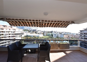 Трехкомнатная квартира в районе Тосмур