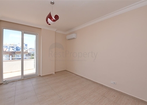 Трехкомнатная квартира в районе Тосмур