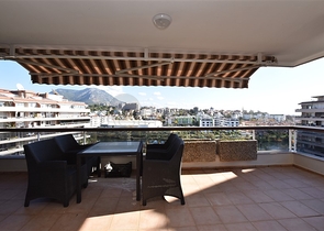 Трехкомнатная квартира в районе Тосмур