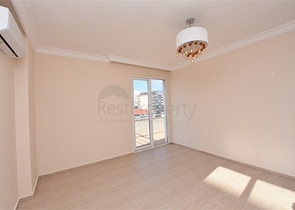 Трехкомнатная квартира в районе Тосмур