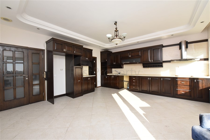 Пентхаус в районе пляжа Клеопатра