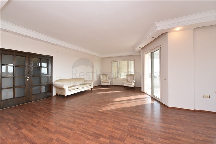 Пентхаус в районе пляжа Клеопатра