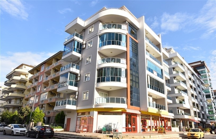 Пентхаус планировки 3+1 в Махмутларе