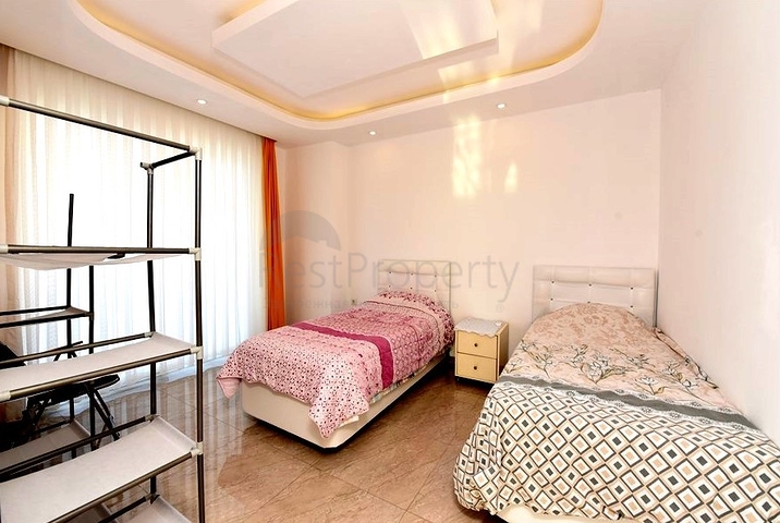 Пентхаус планировки 3+1 в Махмутларе