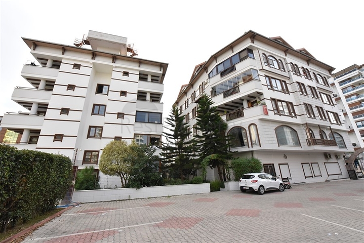 Просторный пентхаус 5+1 с собственной сауной