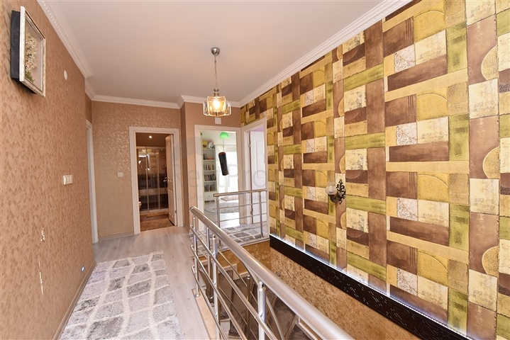 Просторный пентхаус 5+1 с собственной сауной