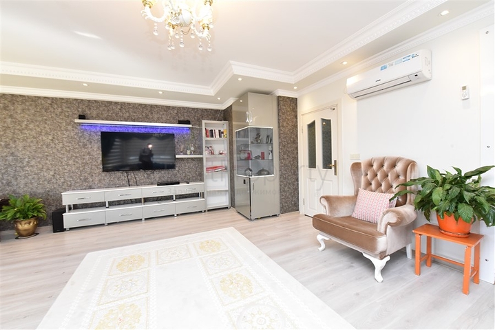 Просторный пентхаус 5+1 с собственной сауной