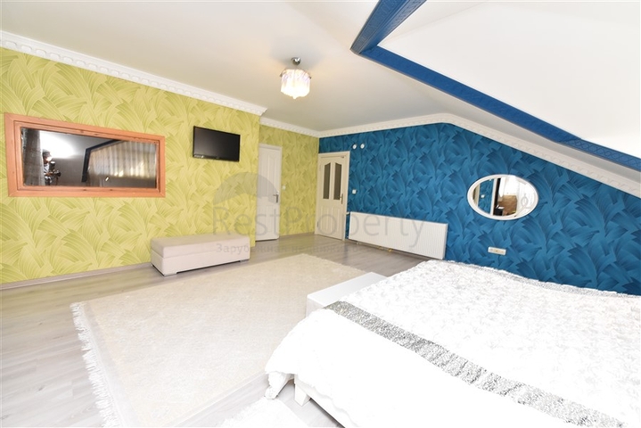 Просторный пентхаус 5+1 с собственной сауной