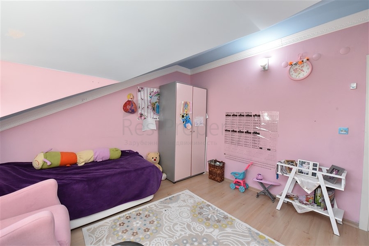 Просторный пентхаус 5+1 с собственной сауной