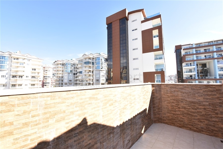 Просторный пентхаус 5+1 с собственной сауной