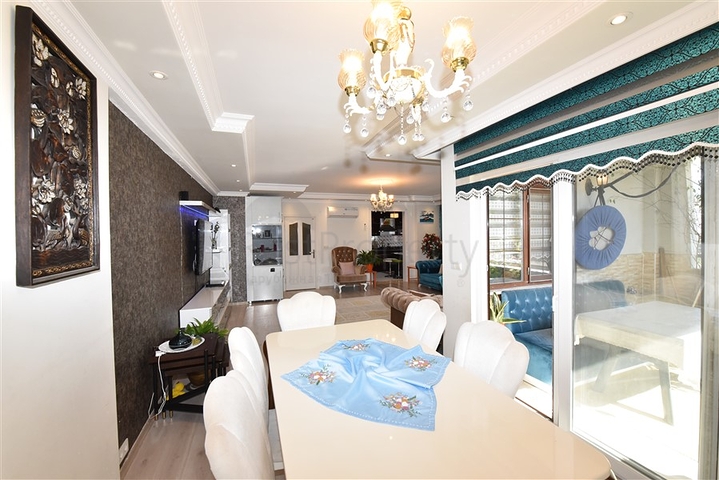 Просторный пентхаус 5+1 с собственной сауной