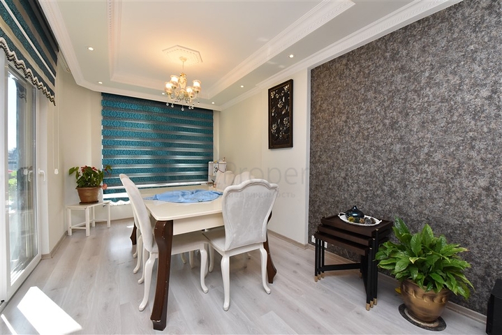 Просторный пентхаус 5+1 с собственной сауной