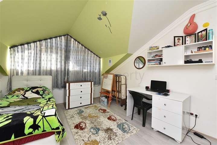 Просторный пентхаус 5+1 с собственной сауной