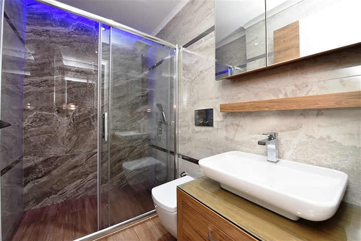 Просторна четырехкомнатная квартира в самом сердце Алании